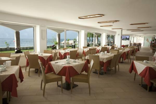 Hotel Garni Vela D'Oro 布雷佐内加尔达 外观 照片