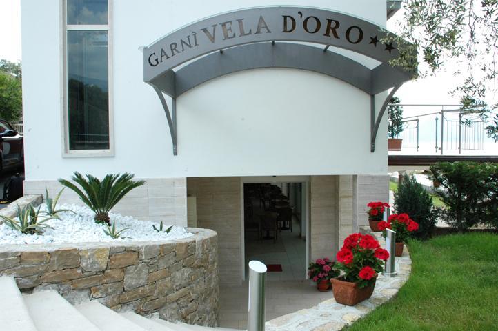 Hotel Garni Vela D'Oro 布雷佐内加尔达 外观 照片